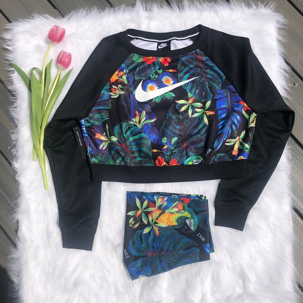 NWT Nike crop sweater with matching training capri
